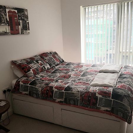 London'S Calling Too Apartment ภายนอก รูปภาพ
