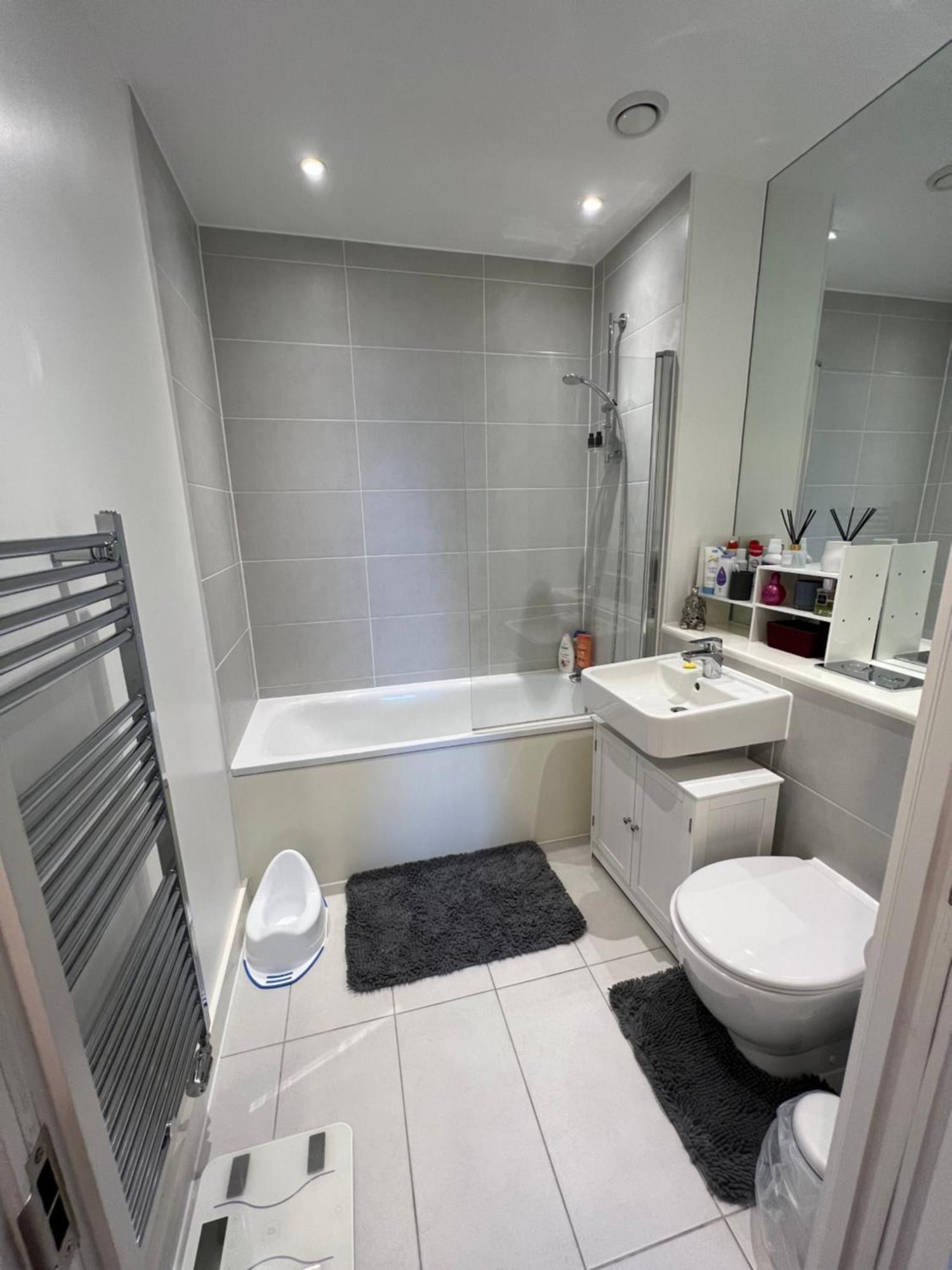 London'S Calling Too Apartment ภายนอก รูปภาพ