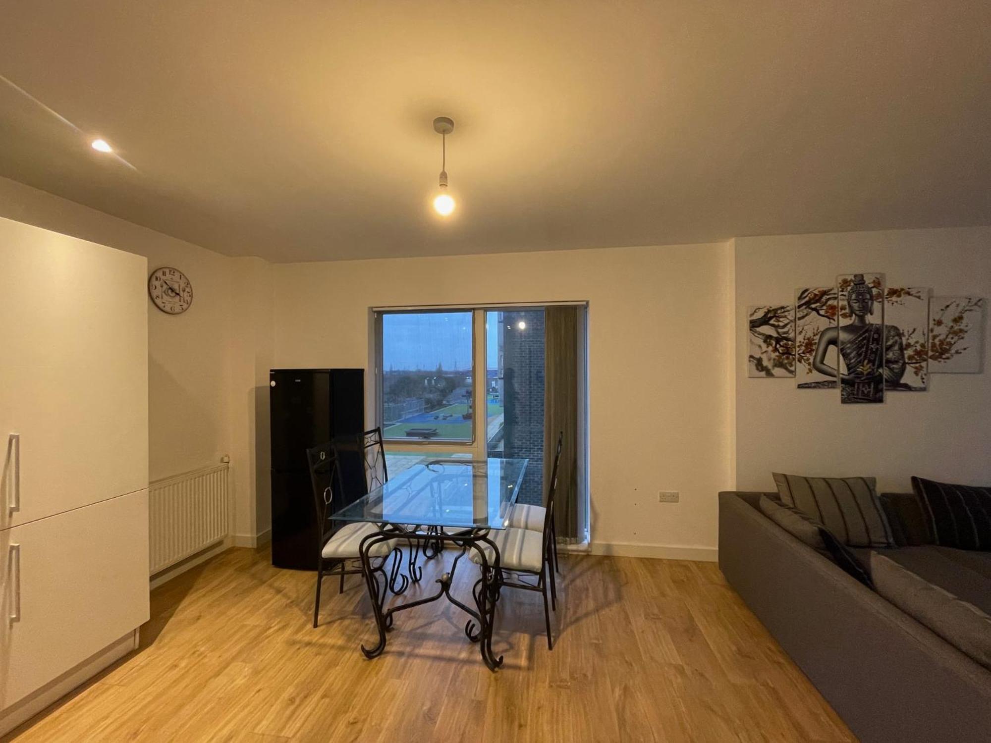 London'S Calling Too Apartment ภายนอก รูปภาพ